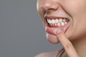 Encinitas, CA, dentist offers laser treatment for gum disease